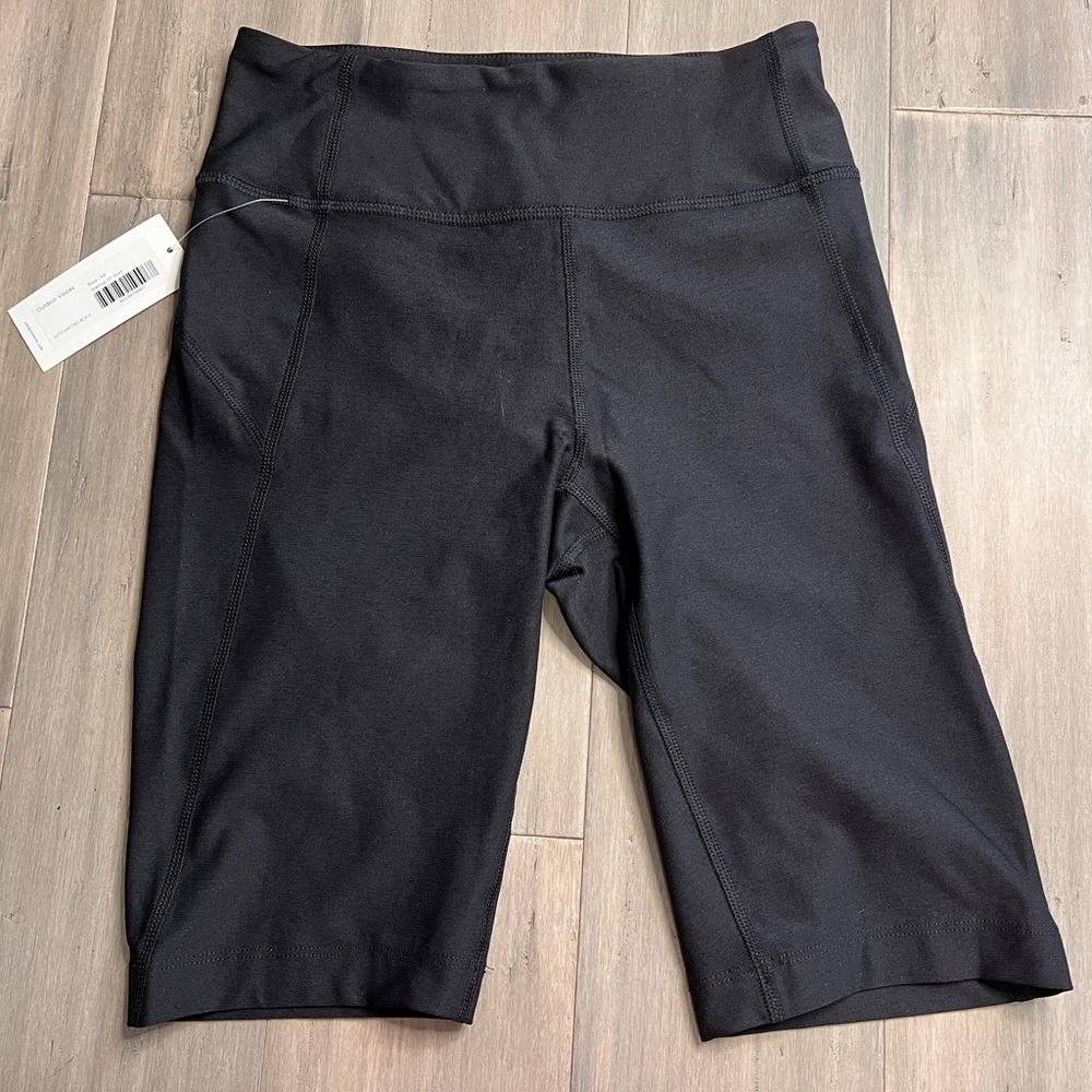 NWT OUTDOOR VOICES 10” WARMUP SHORTS